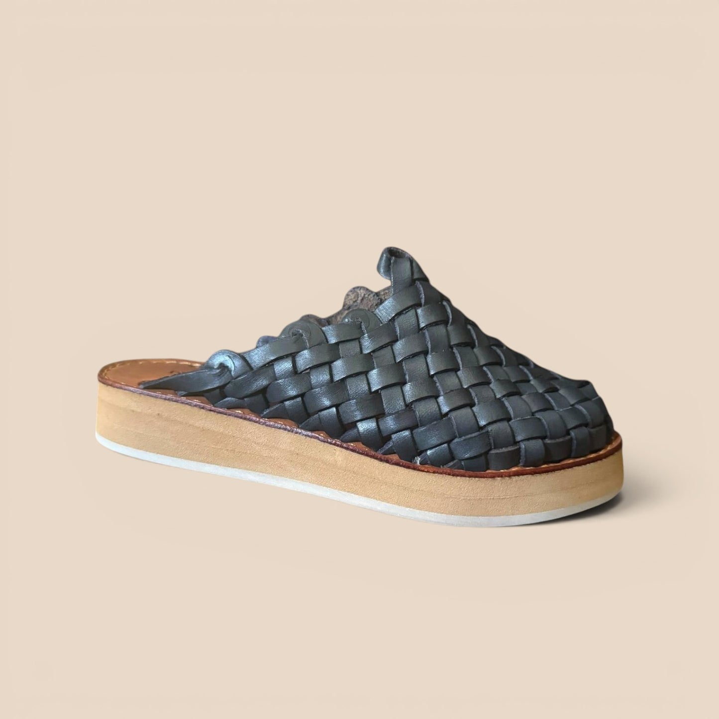 C 37- B HUARACHE ARTESANAL DE DAMA