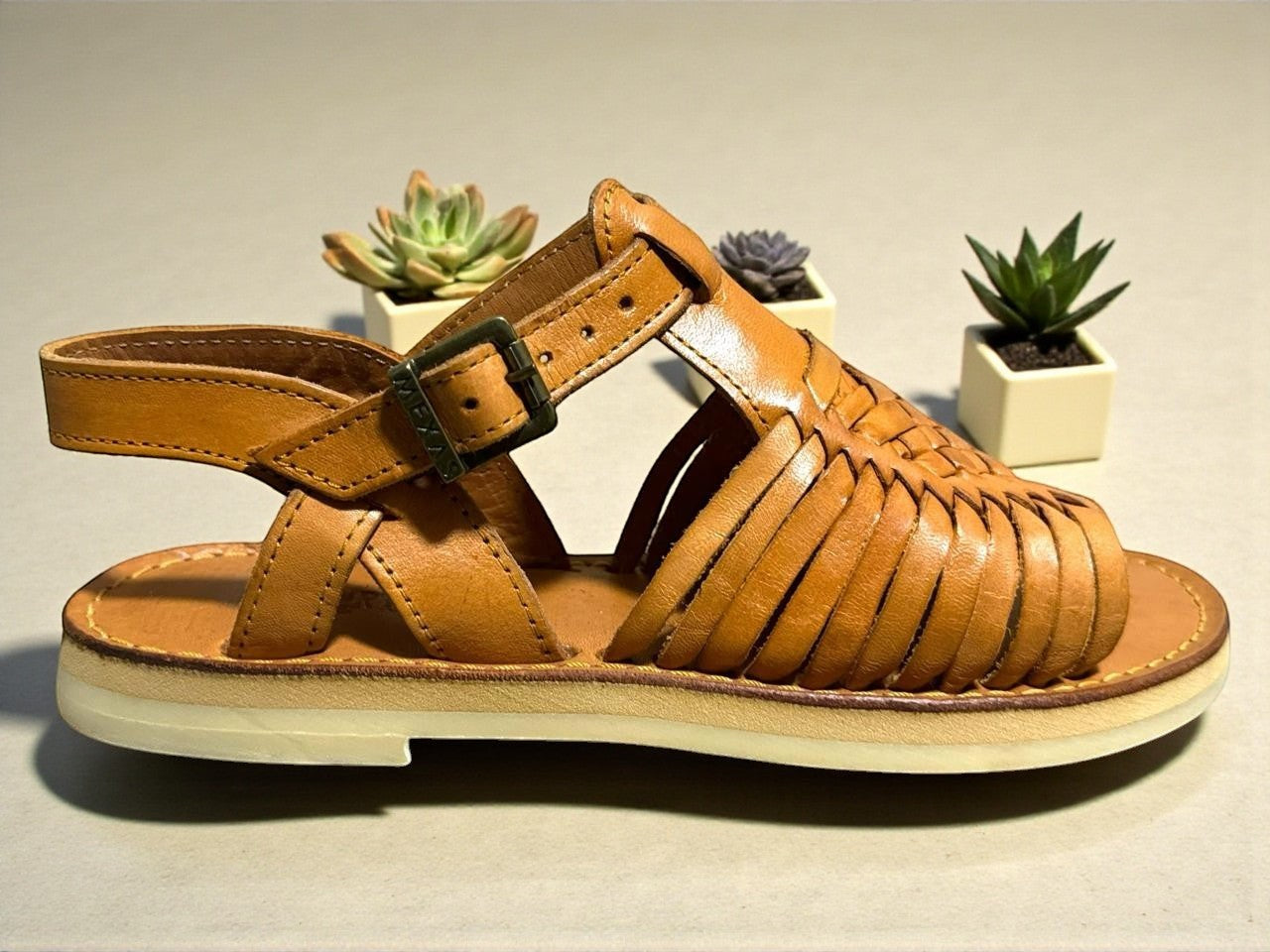 C 14 HUARACHE ARTESANAL DE DAMA