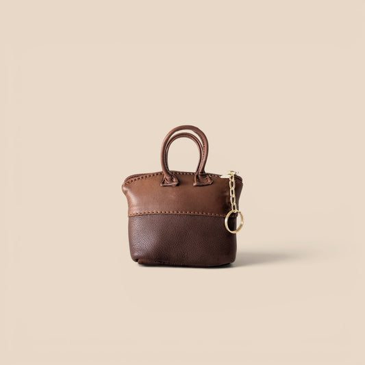 Acc14 — Llavero Monedero Artesanal de Piel · Mini Bolsa Boston Bicolor · Hecho en México