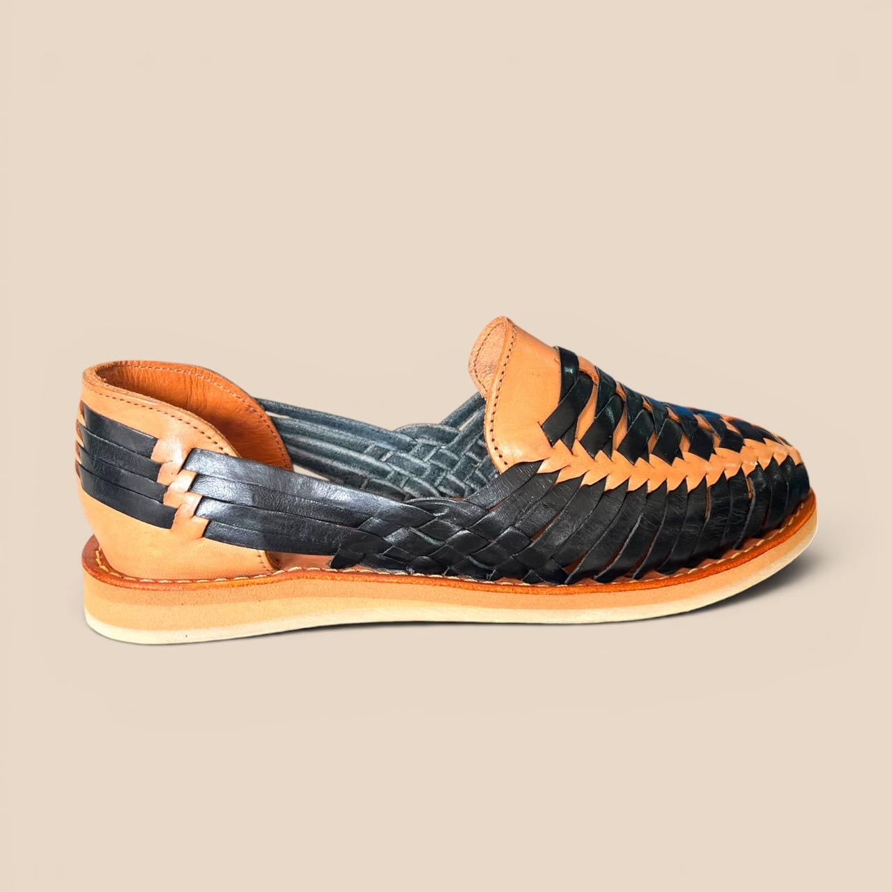 C 372 HUARACHE ARTESANAL DE DAMA
