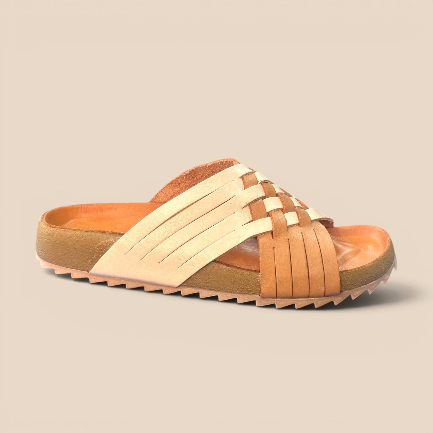 C 381 HUARACHE ARTESANAL DE DAMA