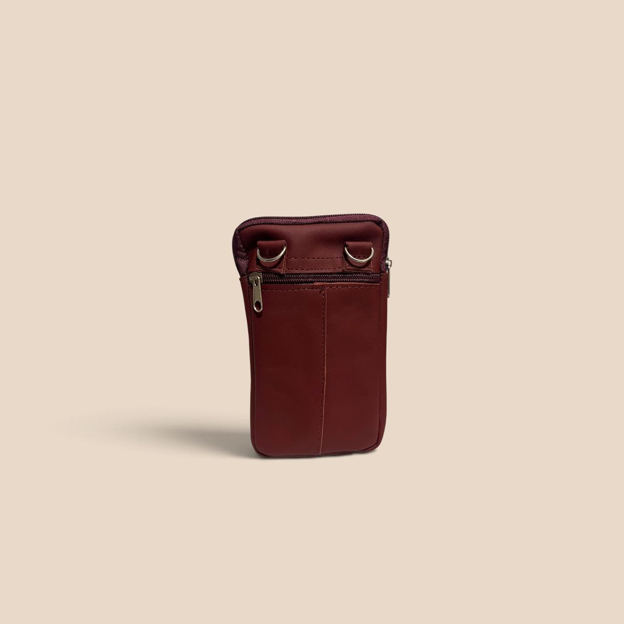 Acc08 — Bolsa Artesanal de Piel · Mini Tote con Asa · Vino · Hecho en México